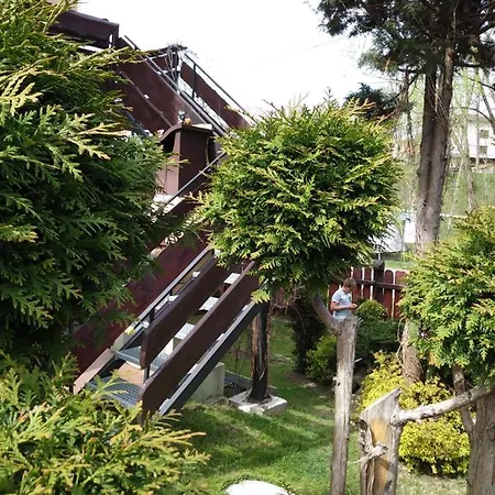 Pokoje Przy Szlaku Agroturystyka منزل للإقامة *