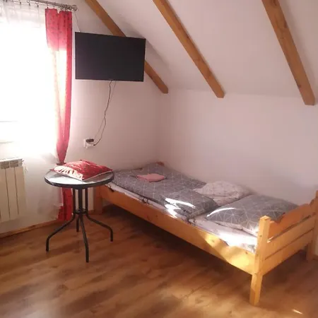 Przy Szlaku Kwatera prywatna *