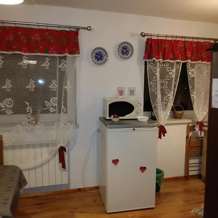 Kwatera prywatna Przy Szlaku *